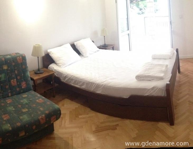 1.Bedroom to terrace